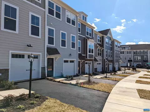 6045 Mccomb St, Crozet, VA 22932