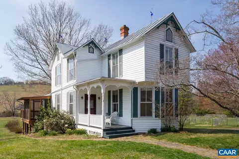 134 Buffalo Gap Hwy, Churchville, VA 24421