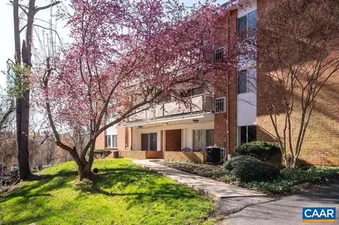 1800 Jefferson Park Ave #87, Charlottesville, VA 22903