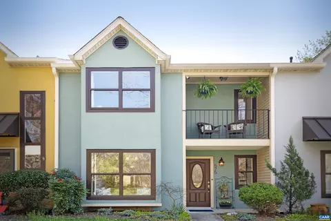 575 Millstone Ct, Charlottesville, VA 22901