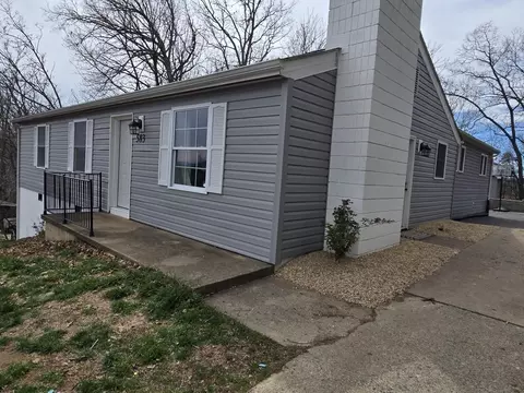 583 Hilltop Dr, Staunton, VA 24401
