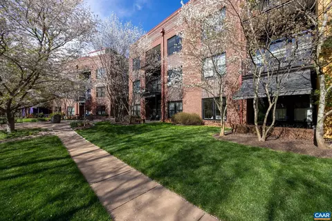 200 Douglas Ave #1E, Charlottesville, VA 22902