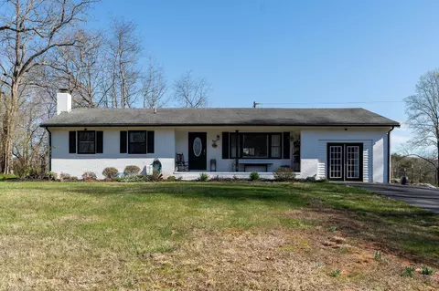 3739 Stony Point Rd, Charlottesville, VA 22911