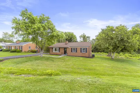 1401 Melbourne Rd, Charlottesville, VA 22901