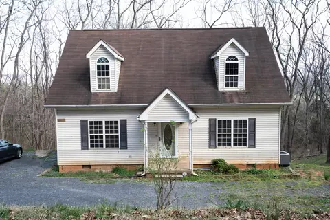 1989 Cory Ln, Rockingham, VA 22802