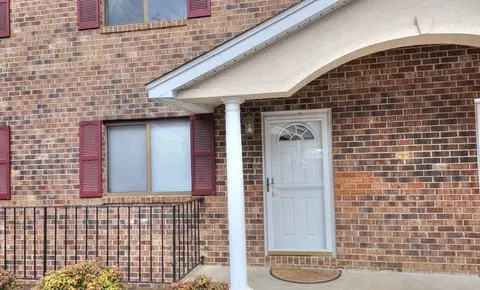500 Winchester Ave #A6, Staunton, VA 24401