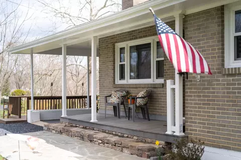 232 Whiskey Creek Rd, Churchville, VA 24421