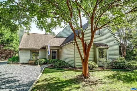 1087 Highlands Dr, Charlottesville, VA 22901