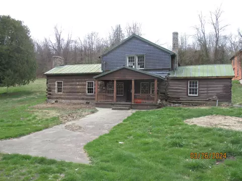 901 Montgomery Ave, Staunton, VA 24401