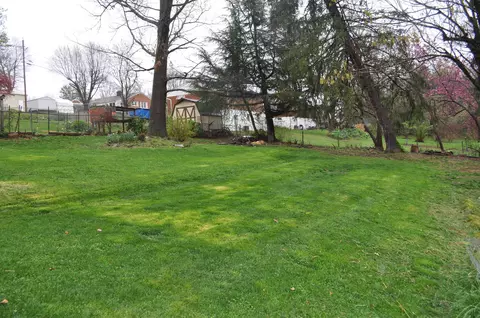 111 Devon Rd, Staunton, VA 24401 photo 9