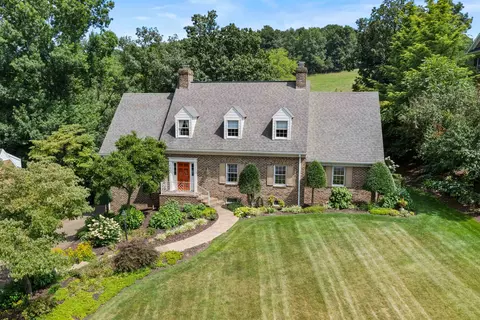 402 Fairway Dr, Harrisonburg, VA 22802