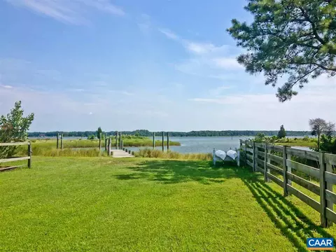 7281 Oak Hall Ln, Gloucester, VA 23061 photo 16