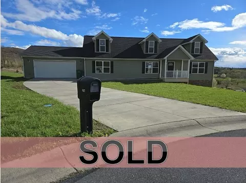 627 Shalamar Ct, Broadway, VA 22815