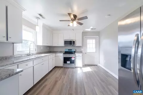 283 Craigtown Rd, Shipman, VA 22971