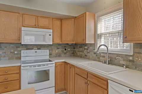 15 Hatchechubee Rd, Palmyra, VA 22963 photo 16