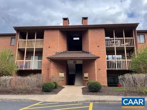 137 Green Turtle Ln #4, Charlottesville, VA 22901