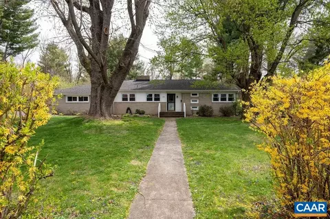 225 Lynn Ln, Waynesboro, VA 22980