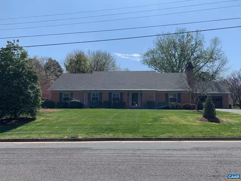1281 Sunset Ln, Waynesboro, VA 22980