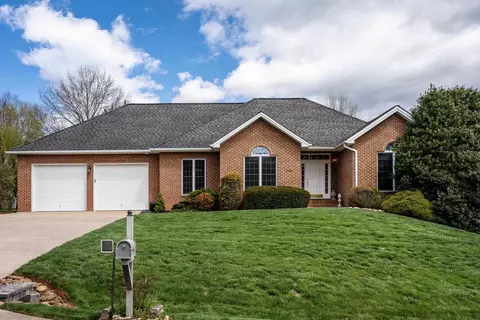 3180 Berryfield Dr, Harrisonburg, VA 22801