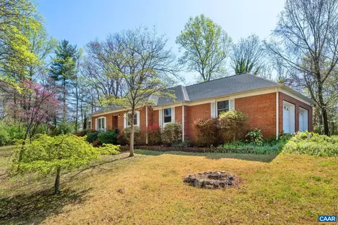855 Chapel Hill Rd, Charlottesville, VA 22901