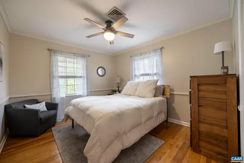 124 Locust St, Amherst, VA 24521 photo 18