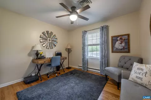 124 Locust St, Amherst, VA 24521 photo 17