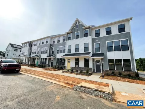 2844 Sweetbay St, Charlottesville, VA 22902