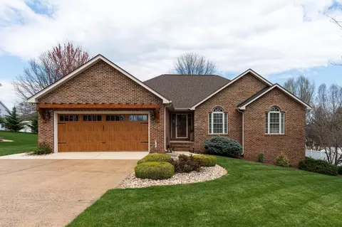 210 Northview Dr, Dayton, VA 22821