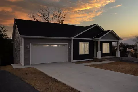 4165 Romney Ct, Harrisonburg, VA 22802