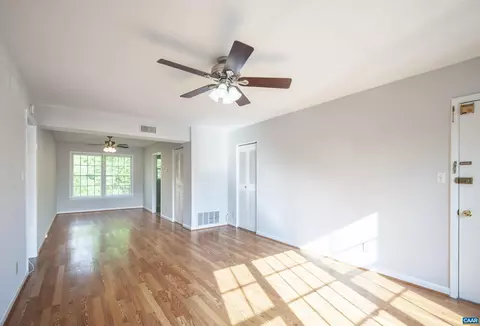 2527 Hydraulic Rd #32, Charlottesville, VA 22901