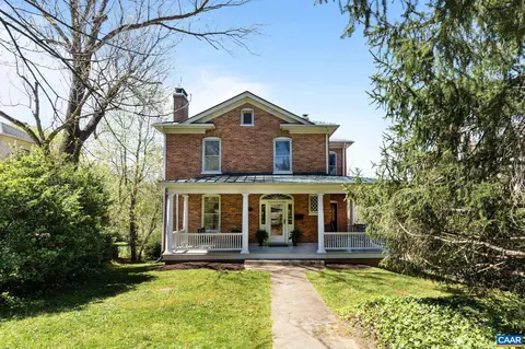 855 Locust Ave, Charlottesville, VA 22902