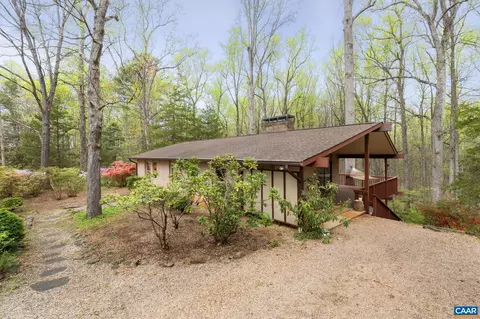 3520 Glenaire Dr, Charlottesville, VA 22901