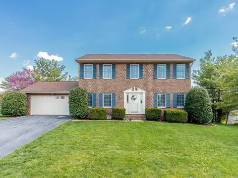 881 Mockingbird Dr, Harrisonburg, VA 22802