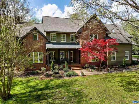 5210 Tanager Woods Dr, Earlysville, VA 22936