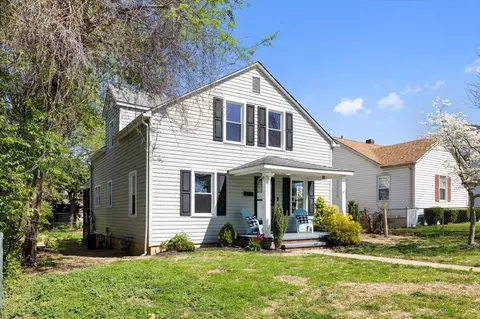 325 Isle Ave, Waynesboro, VA 22980