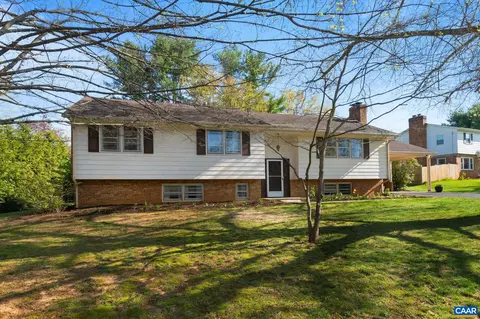 2316 Davis Rd, Waynesboro, VA 22980