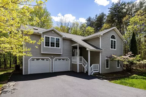 2253 Mountain Dr, Mcgaheysville, VA 22840