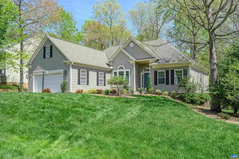 915 Charter Oaks Dr, Charlottesville, VA 22901