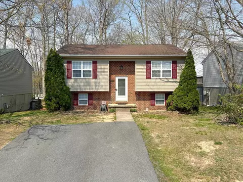 1613 D St, Waynesboro, VA 22980