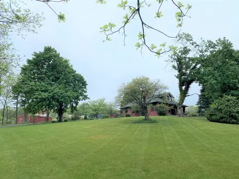 2136 Churchville Ave, Staunton, VA 24401