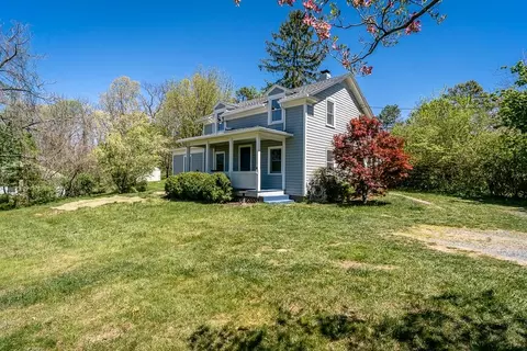 1217 Donaghe St, Staunton, VA 24401