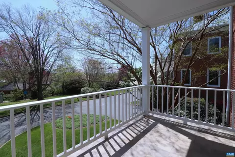 508 Worthington Dr #B, Charlottesville, VA 22903