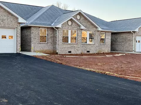 26 Meriwether Cir, Stuarts Draft, VA 24477
