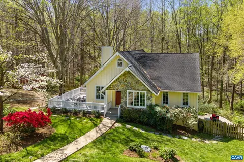 3835 West Dr, Charlottesville, VA 22901