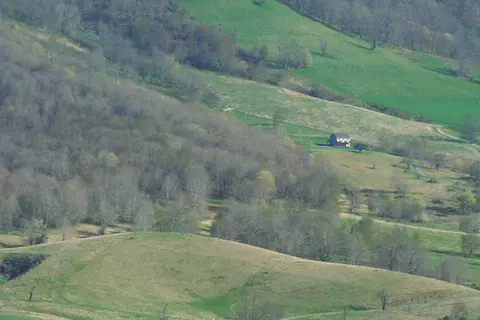 428 Blue Grass Ln, Blue Grass, VA 24413