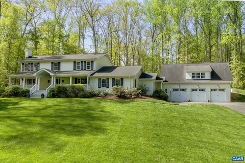 888 Tanglewood Rd, Charlottesville, VA 22901