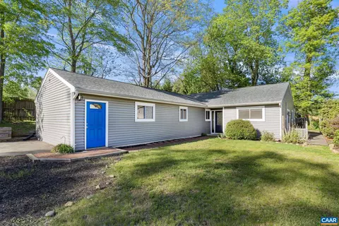 1495 Lake Forest Dr, Charlottesville, VA 22901