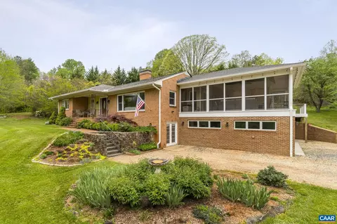 500 Debenham Ct, Charlottesville, VA 22902