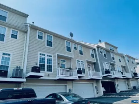 345 Rolkin Rd, Charlottesville, VA 22911