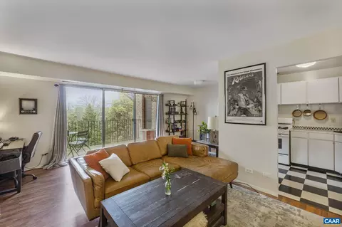 511 1st St #611, Charlottesville, VA 22902